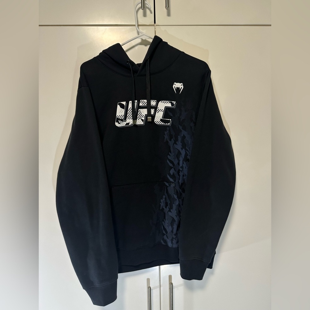 UFC Venum Authentic Fight Week Men's L Pullover Fleece Hoodie Black Flames MMA
